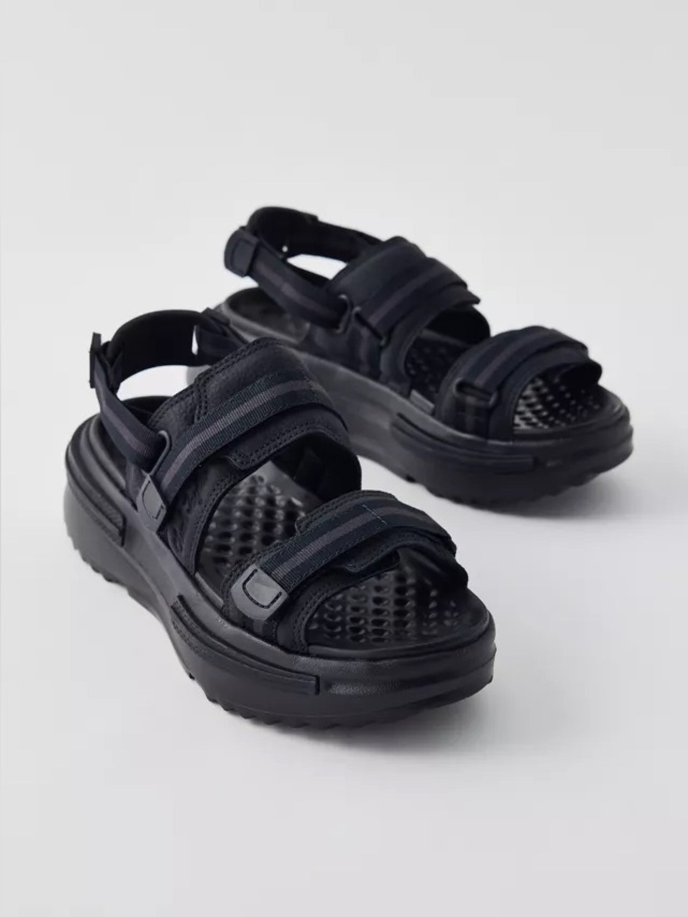 Converse Run Star Legacy Utility Strap CX Sandal – Black